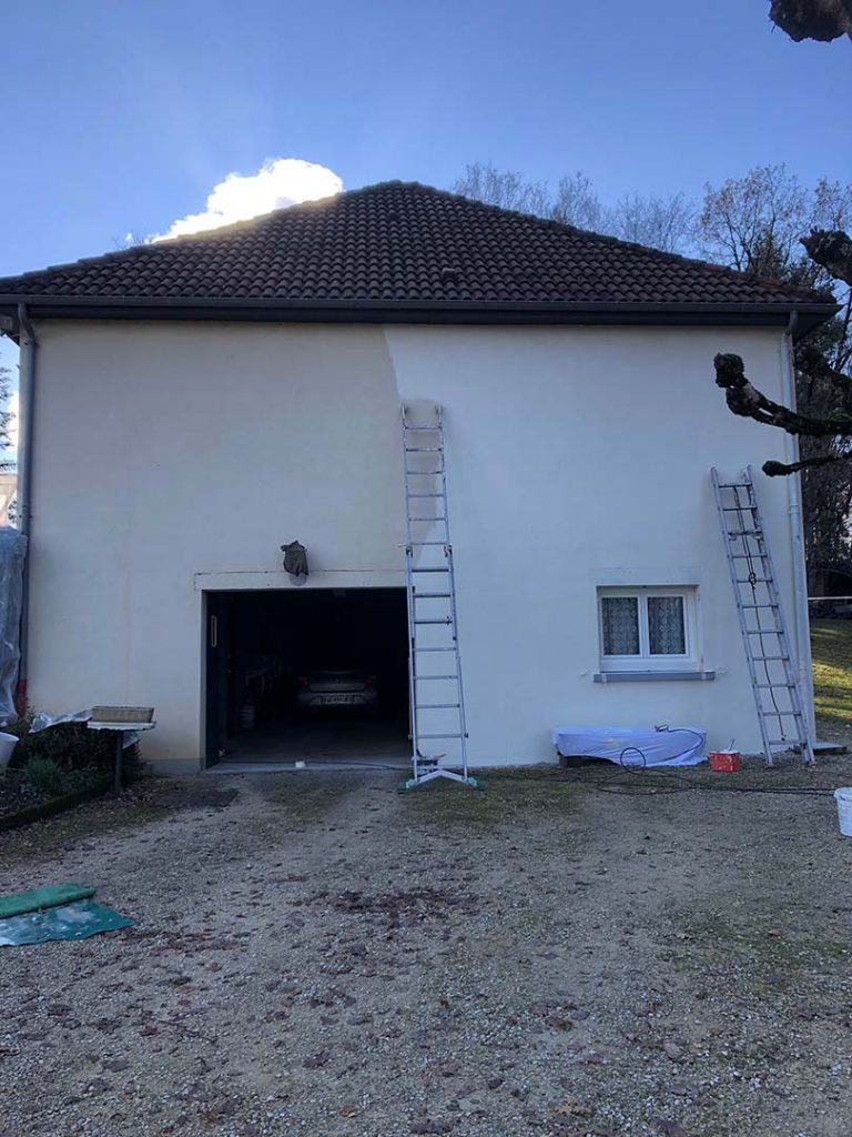 Ravalement de façade complet par projection